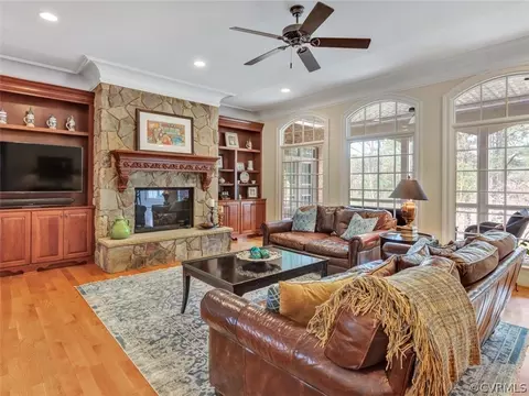2525 Maple Hall Ct, Midlothian, VA 23113 photo 15