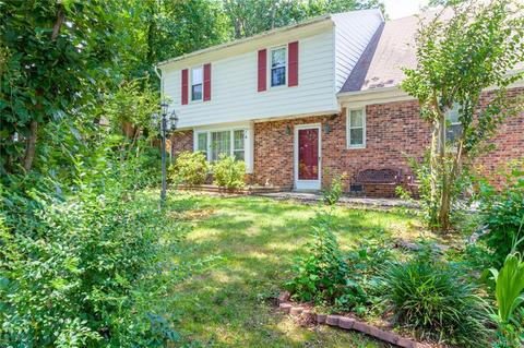1908 Robindale Rd, North Chesterfield, VA 23235 photo 2