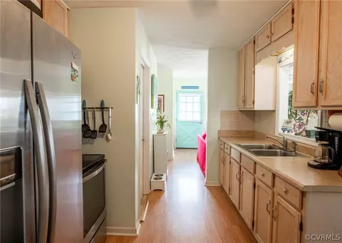 8206 Riverview Dr, Gloucester, VA 23061 photo 11