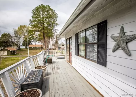 8206 Riverview Dr, Gloucester, VA 23061 photo 18