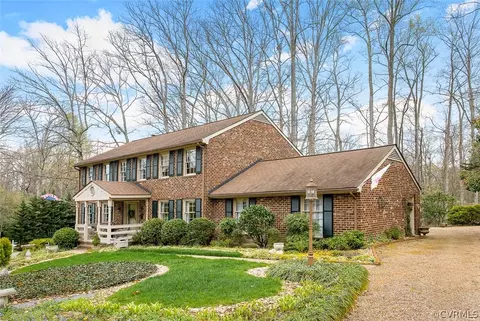 13411 Queensgate Rd, Midlothian, VA 23114 photo 2