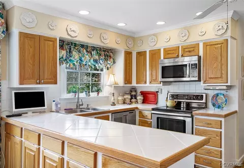 13411 Queensgate Rd, Midlothian, VA 23114 photo 9