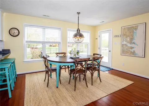 8360 Estate Dr, Gloucester, VA 23061 photo 19