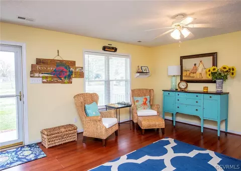 8360 Estate Dr, Gloucester, VA 23061 photo 6