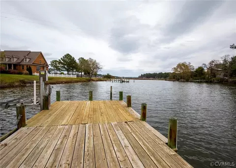 8360 Estate Dr, Gloucester, VA 23061 photo 38