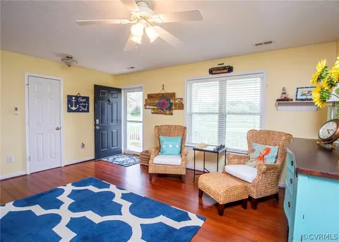 8360 Estate Dr, Gloucester, VA 23061 photo 5