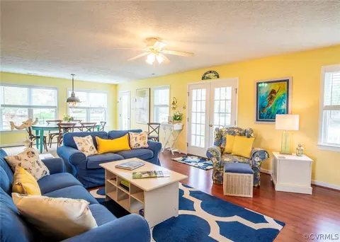 8360 Estate Dr, Gloucester, VA 23061 photo 10