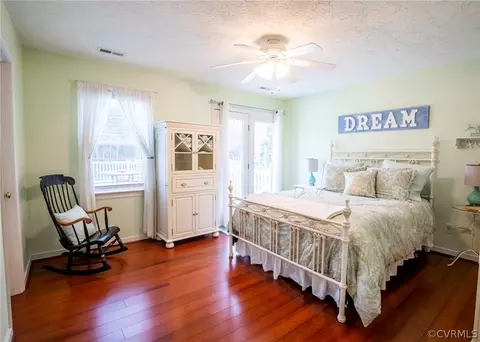 8360 Estate Dr, Gloucester, VA 23061 photo 20