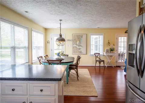 8360 Estate Dr, Gloucester, VA 23061 photo 17