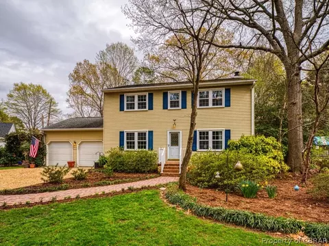 1761 Tyndall Point Rd, Gloucester Point, VA 23062 photo 2