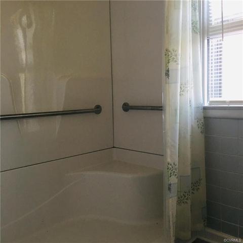 412 Lakeside Dr, Halifax, VA 24558 photo 14