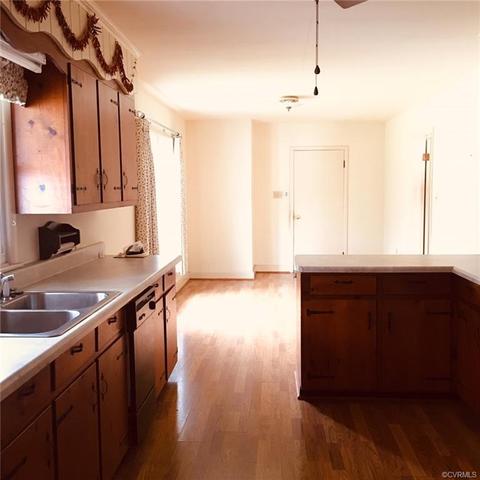 412 Lakeside Dr, Halifax, VA 24558 photo 6