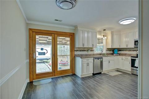 11677 Harcum Rd, Gloucester, VA 23061 photo 10