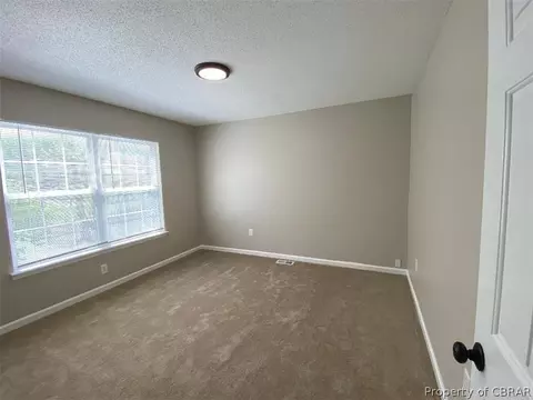7291 Franklin Ct, Gloucester, VA 23061 photo 14