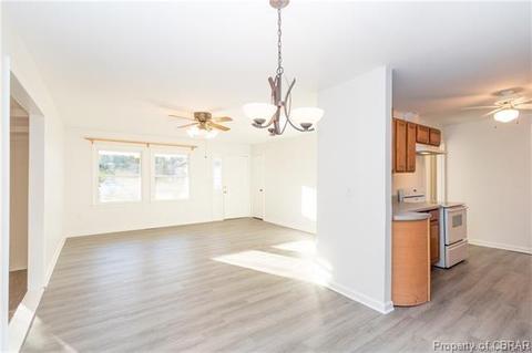524 Long Point Ln, Topping, VA 23169 photo 12