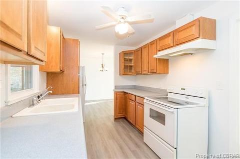 524 Long Point Ln, Topping, VA 23169 photo 16