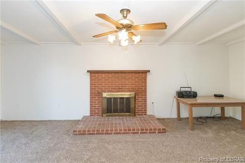 524 Long Point Ln, Topping, VA 23169 photo 18