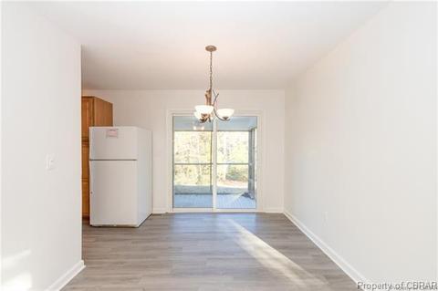 524 Long Point Ln, Topping, VA 23169 photo 13