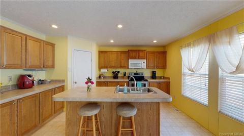 8067 Cole Ct, Gloucester, VA 23061 photo 5