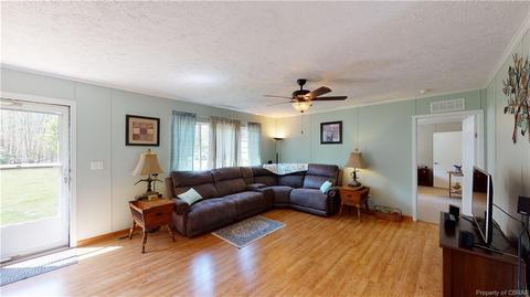 8067 Cole Ct, Gloucester, VA 23061 photo 2
