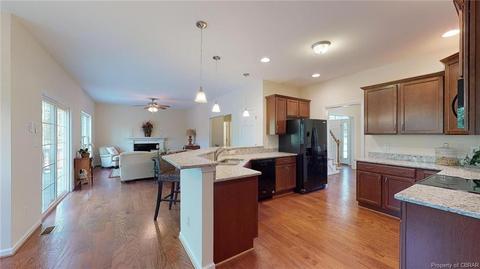 8699 Thomas Jefferson Way, Gloucester, VA 23061 photo 15