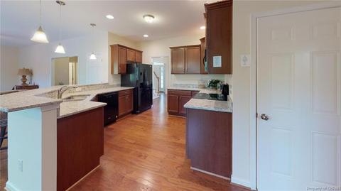 8699 Thomas Jefferson Way, Gloucester, VA 23061 photo 14