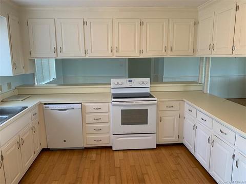 312 Eubank Landing Rd, Topping, VA 23169 photo 3