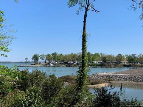 312 Eubank Landing Rd, Topping, VA 23169 photo 2