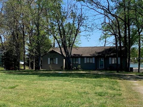 312 Eubank Landing Rd, Topping, VA 23169 photo 1