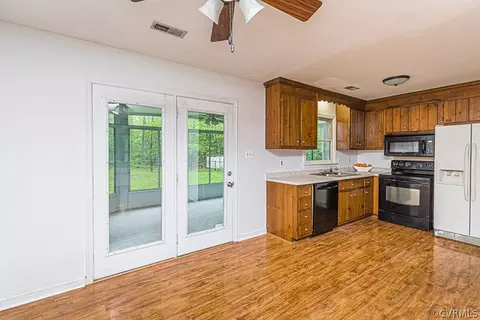 5201 Pine Fork Rd, Quinton, VA 23141 photo 11