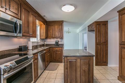 8354 Adams Ct, Gloucester, VA 23061 photo 8