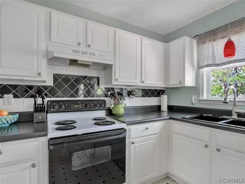 5007 Spring Bluff Rd, Midlothian, VA 23112 photo 6