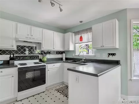 5007 Spring Bluff Rd, Midlothian, VA 23112 photo 5