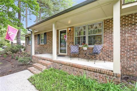 1743 Laurel Dr, Gloucester Point, VA 23062 photo 2