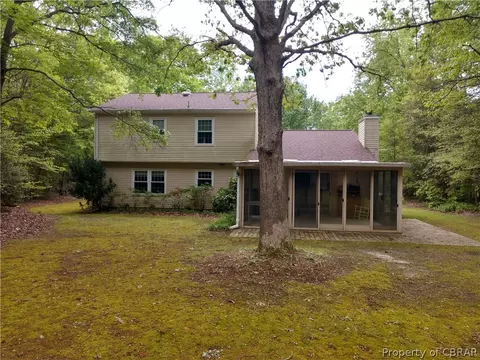 6645 Honeycutt Ln, Gloucester, VA 23061 photo 3