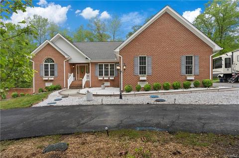 1130 Johns Rd, Carson, VA 23830 photo 1