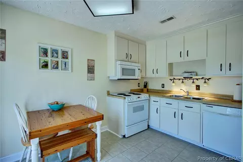 5354 Chestnut Fork Rd, Gloucester, VA 23061 photo 11