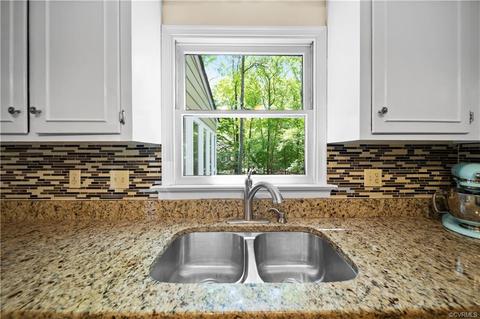 5712 Oak Knoll Rd, Midlothian, VA 23112 photo 11