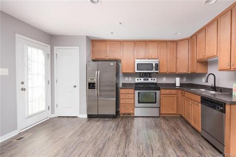 3012 Perdue Springs Ln, Chester, VA 23831 photo 9