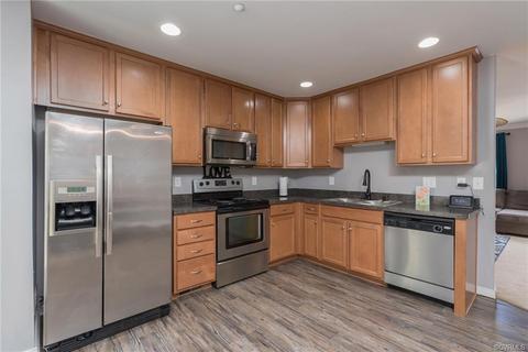 3012 Perdue Springs Ln, Chester, VA 23831 photo 7