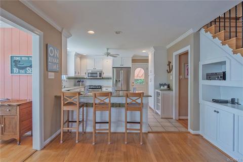 104 Pine Crest Cir, Deltaville, VA 23043 photo 14