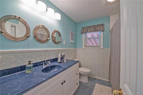 104 Pine Crest Cir, Deltaville, VA 23043 photo 15