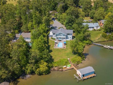 104 Pine Crest Cir, Deltaville, VA 23043 photo 1