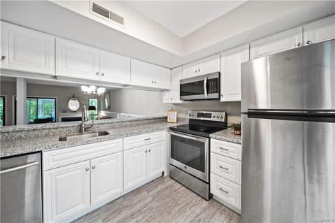 5116 Long Shadow Ct, Midlothian, VA 23112 photo 7