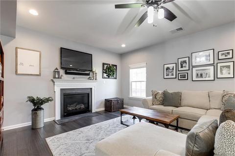 8318 Forge Rd, Henrico, VA 23228 photo 9