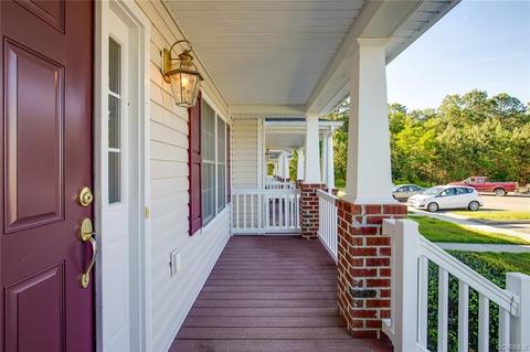 2103 Cornwall Ct, Aylett, VA 23009 photo 4