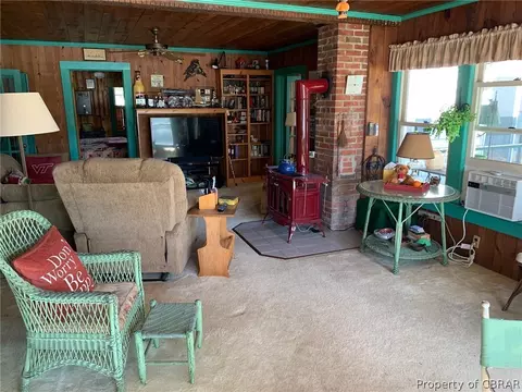 628 Millers Rd, Topping, VA 23169 photo 10
