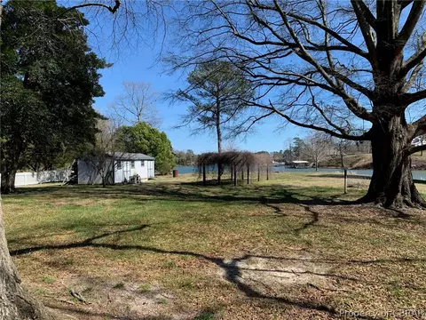 628 Millers Rd, Topping, VA 23169 photo 23