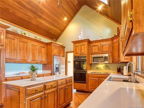 8461 Freewelcome Ln, Dutton, VA 23050 photo 14