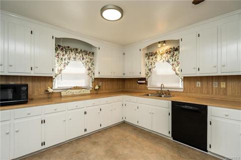 422 7th St, West Point, VA 23181 photo 10